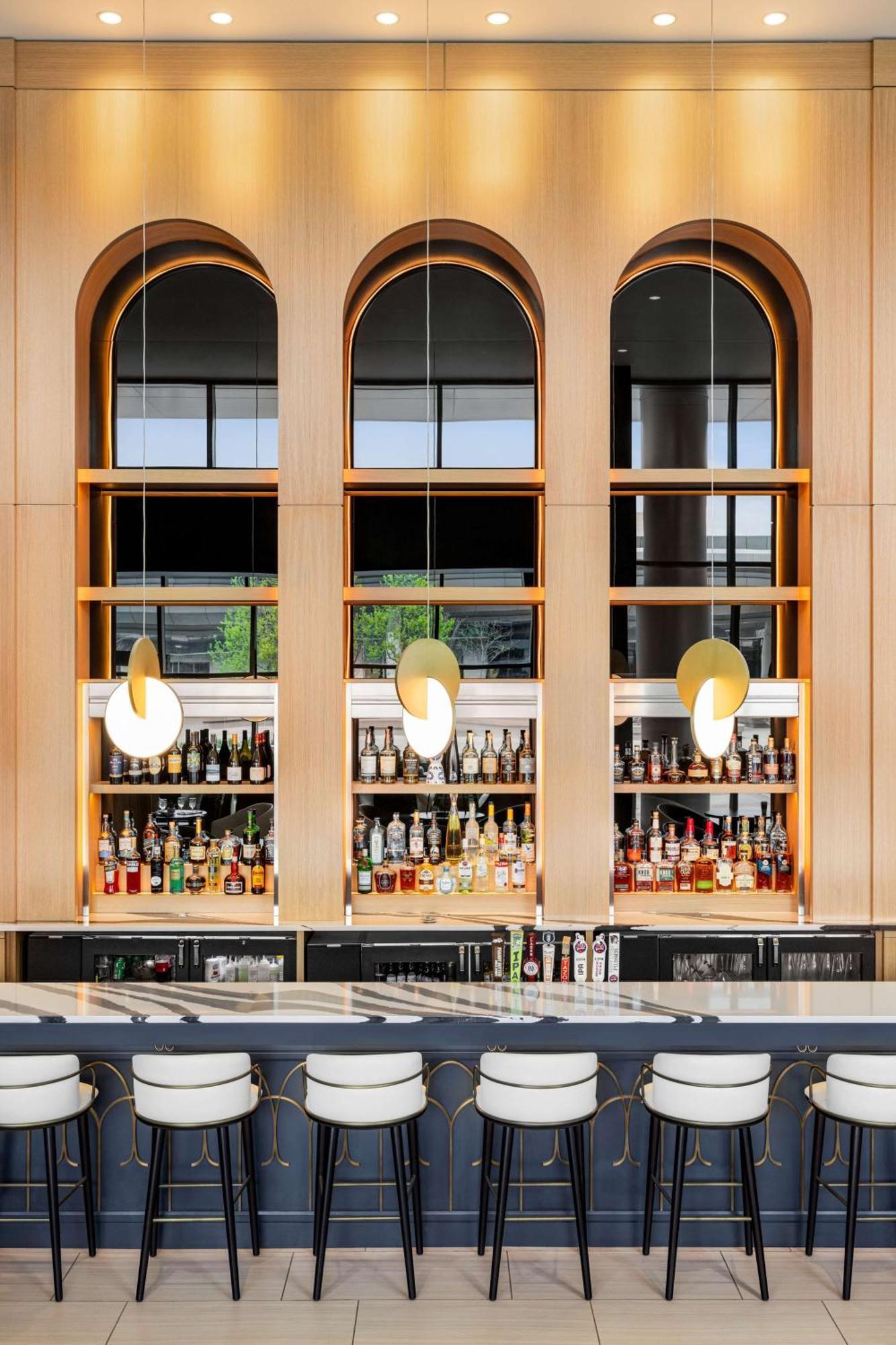 Hilton Bna Nashville Airport Terminal Екстериор снимка