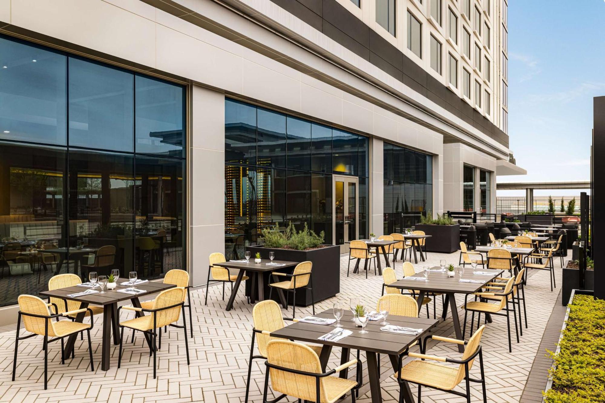 Hilton Bna Nashville Airport Terminal Екстериор снимка